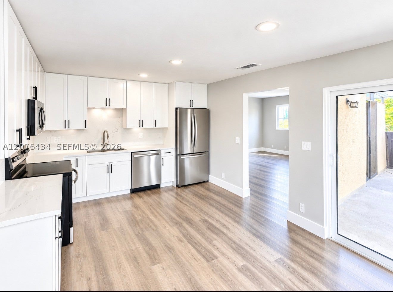 229 San Remo Blvd, North Lauderdale FL 33068