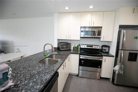 2510 SW 81st Ave 205 Davie FL 33324