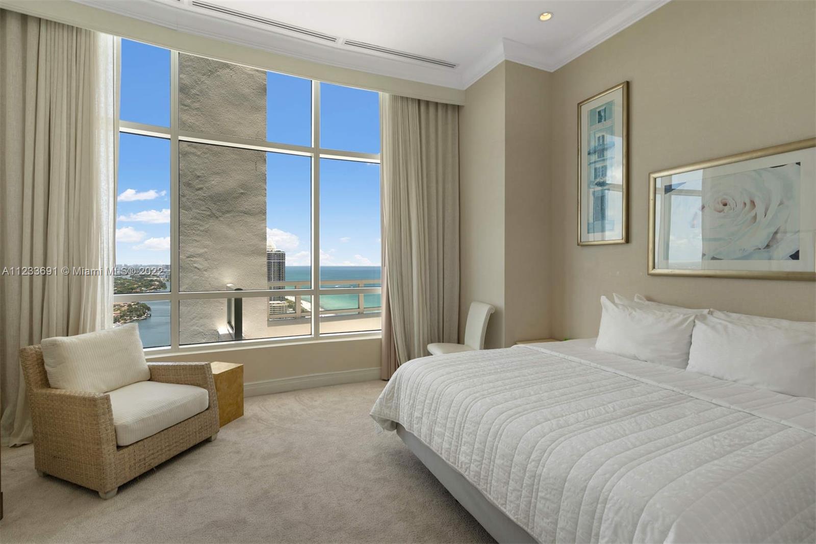 FONTAINEBLEAU II CONDO - Residential