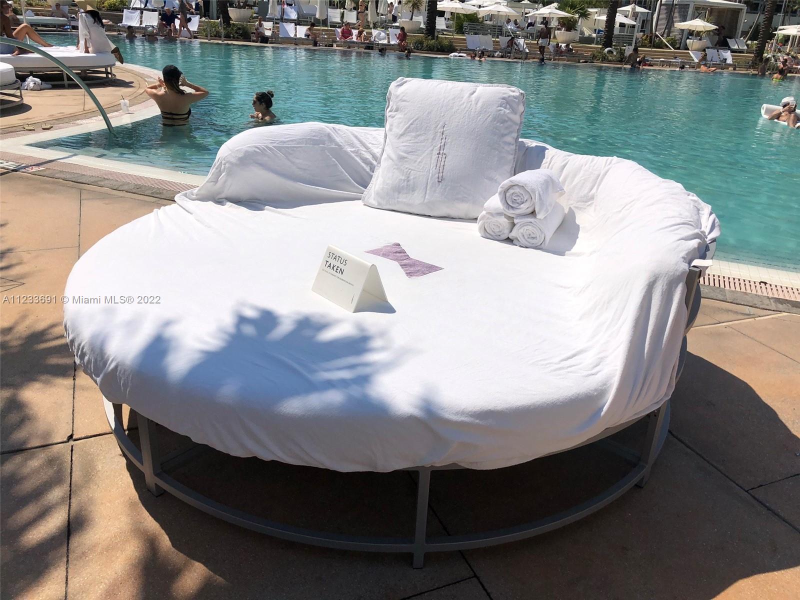 FONTAINEBLEAU II CONDO - Residential