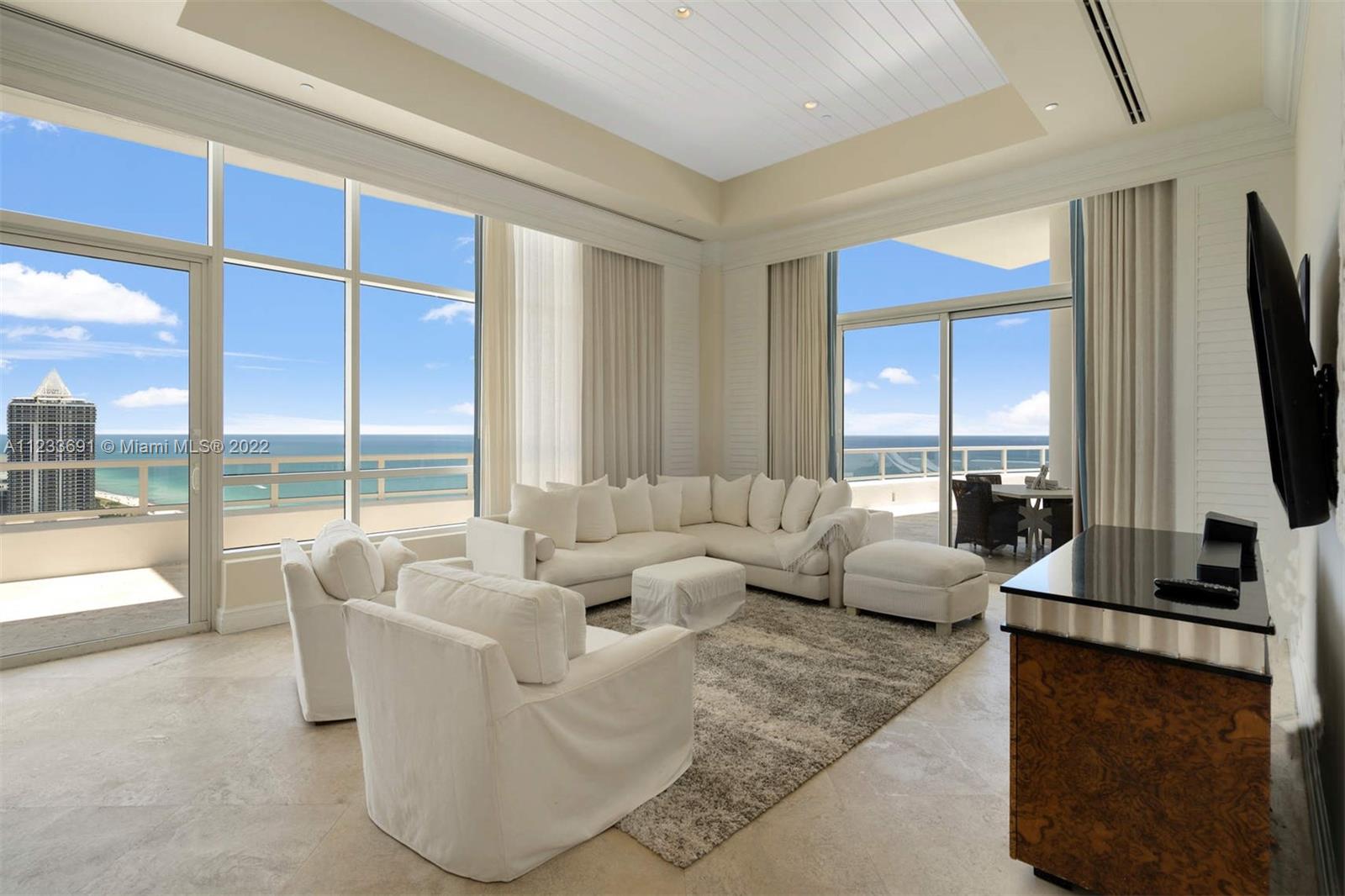 FONTAINEBLEAU II CONDO - Residential