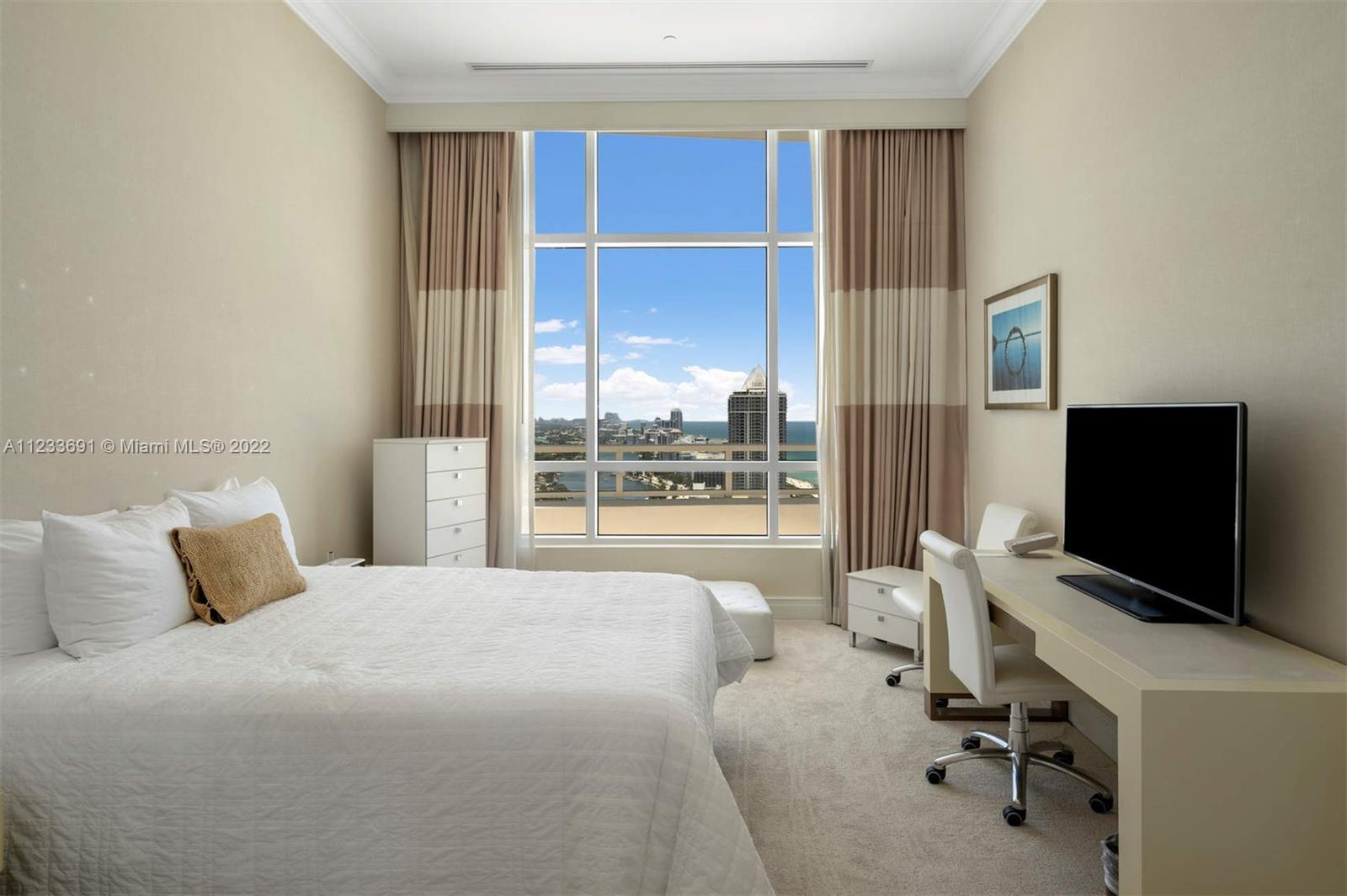 FONTAINEBLEAU II CONDO - Residential