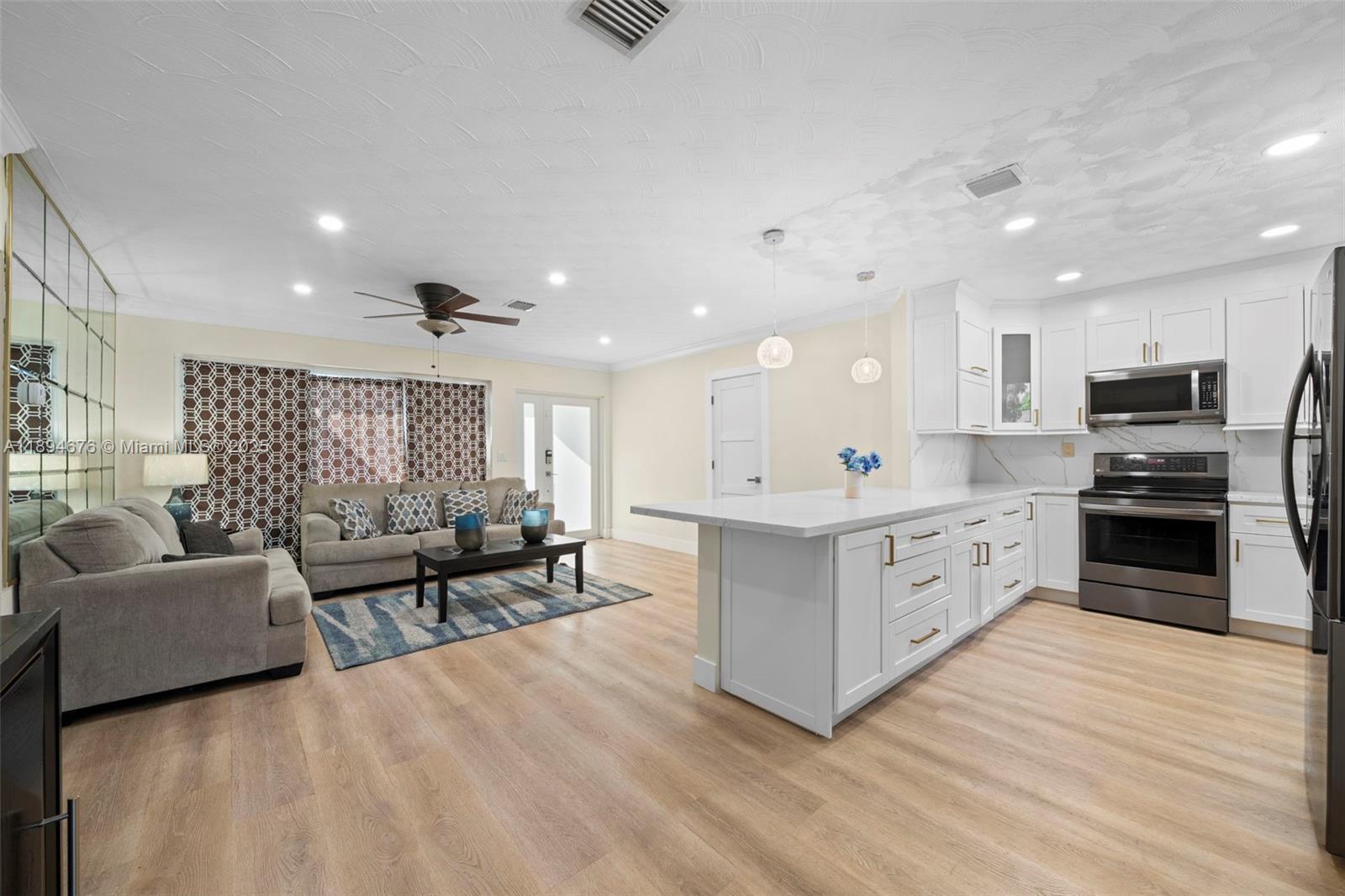 CRAVERO LAKE SHORE EST 2N - Residential