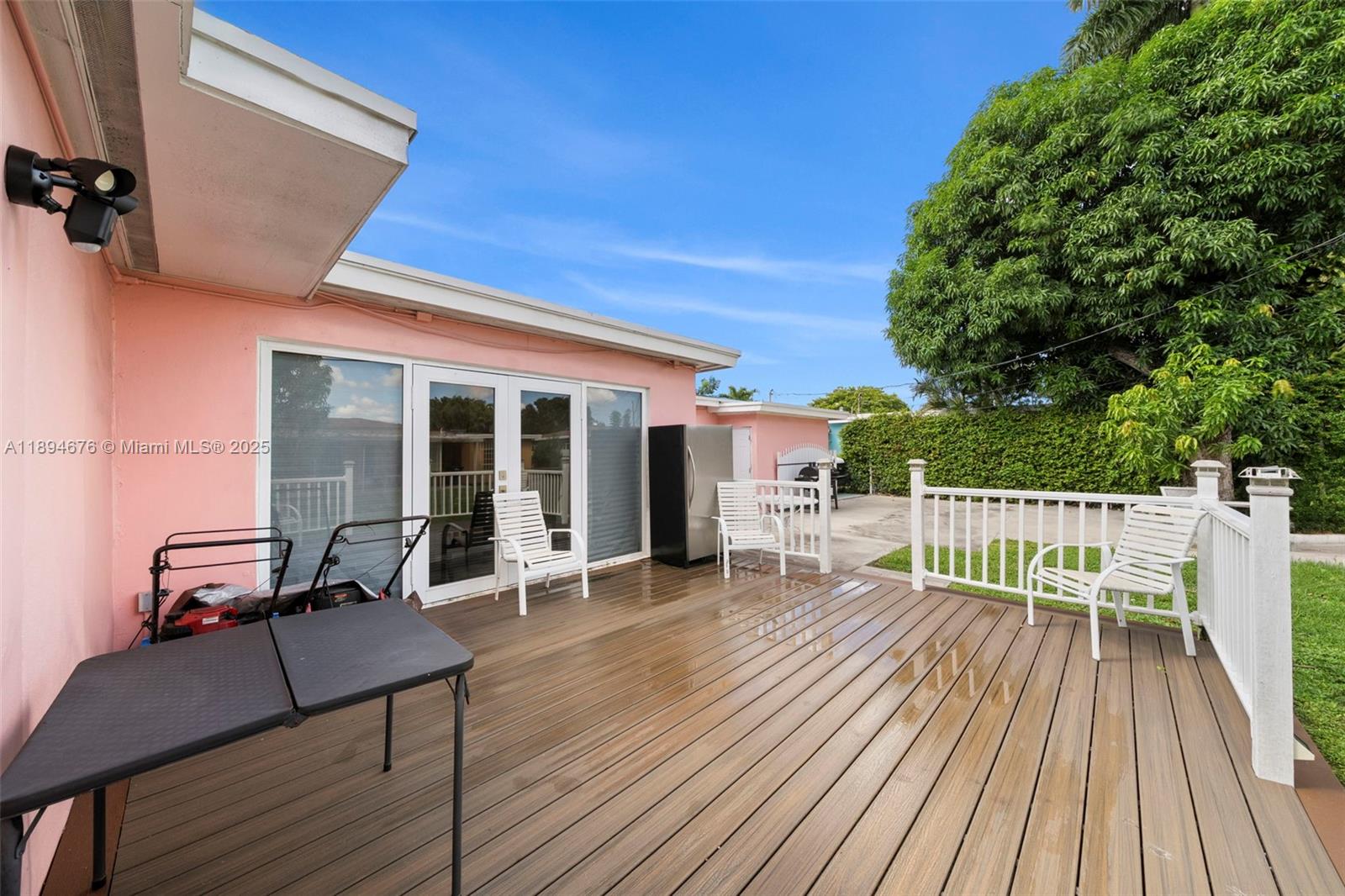 CRAVERO LAKE SHORE EST 2N - Residential