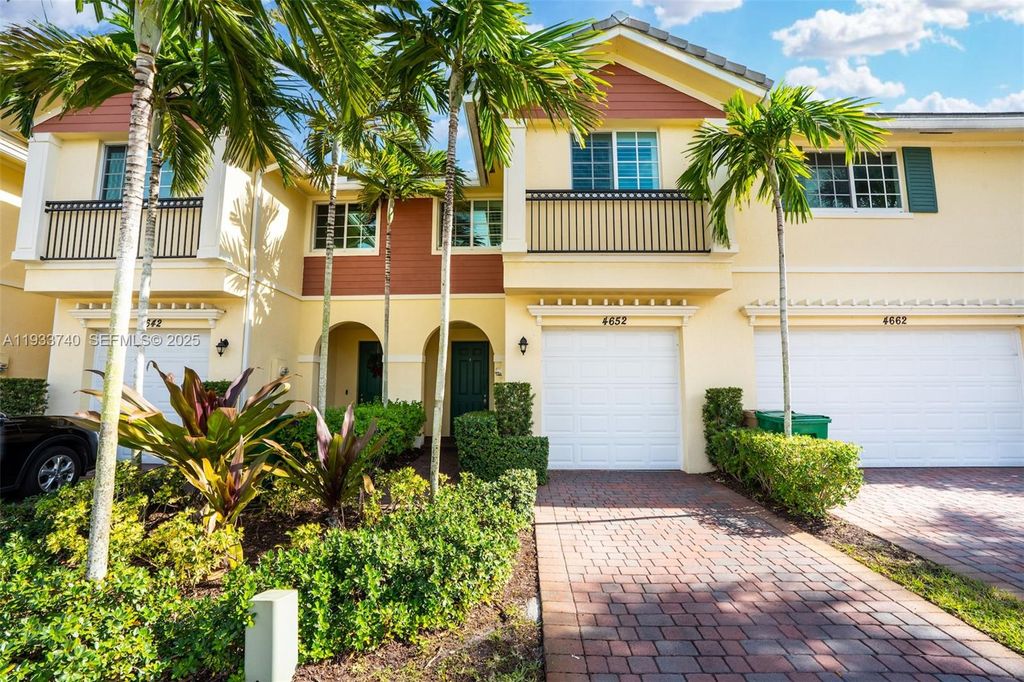 Photo of 4652 Horseshoe Circle, Davie, FL 33328 (MLS # A11933740)