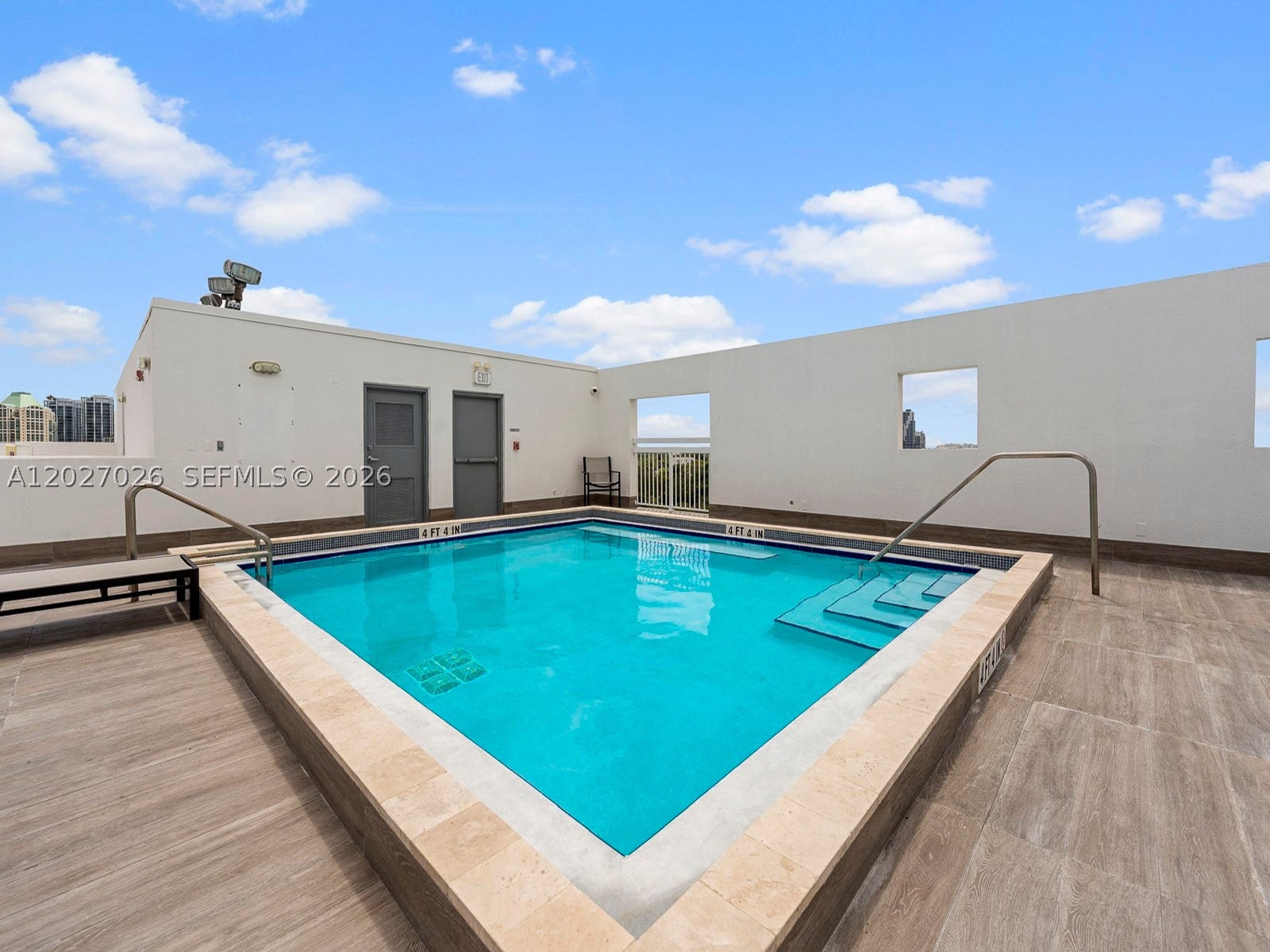 2740 SW 28th Ter