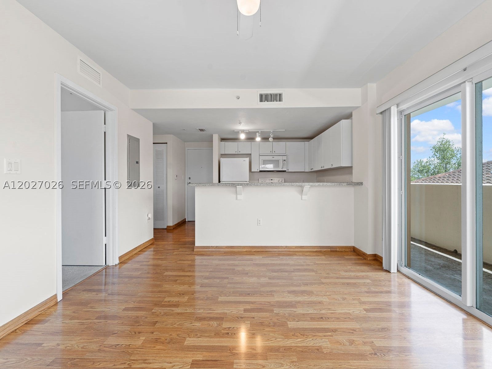 2740 SW 28th Ter 508