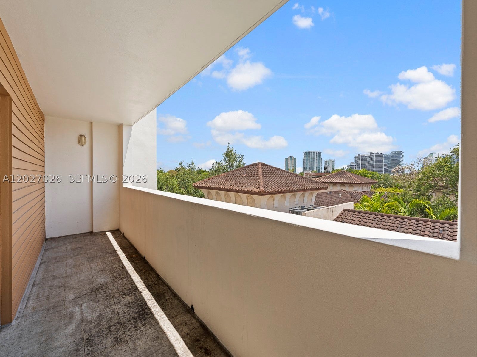 2740 SW 28th Ter