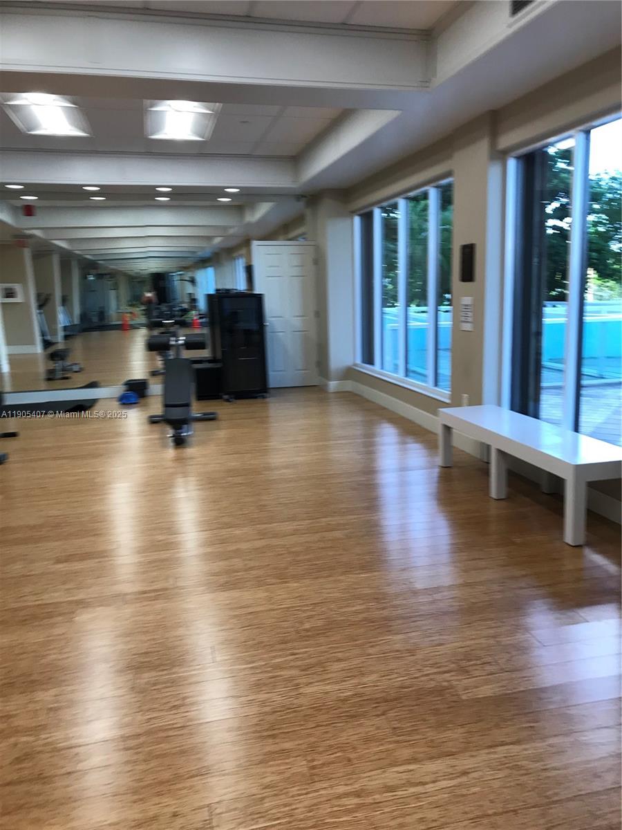 ADMIRALS PORT CONDO EAST - Residential