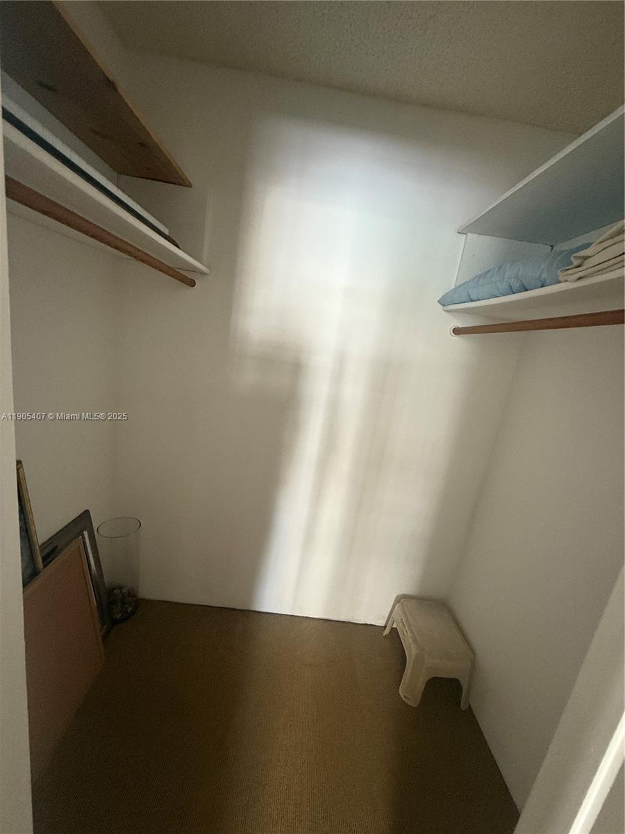 2801 NE 183rd St 202W