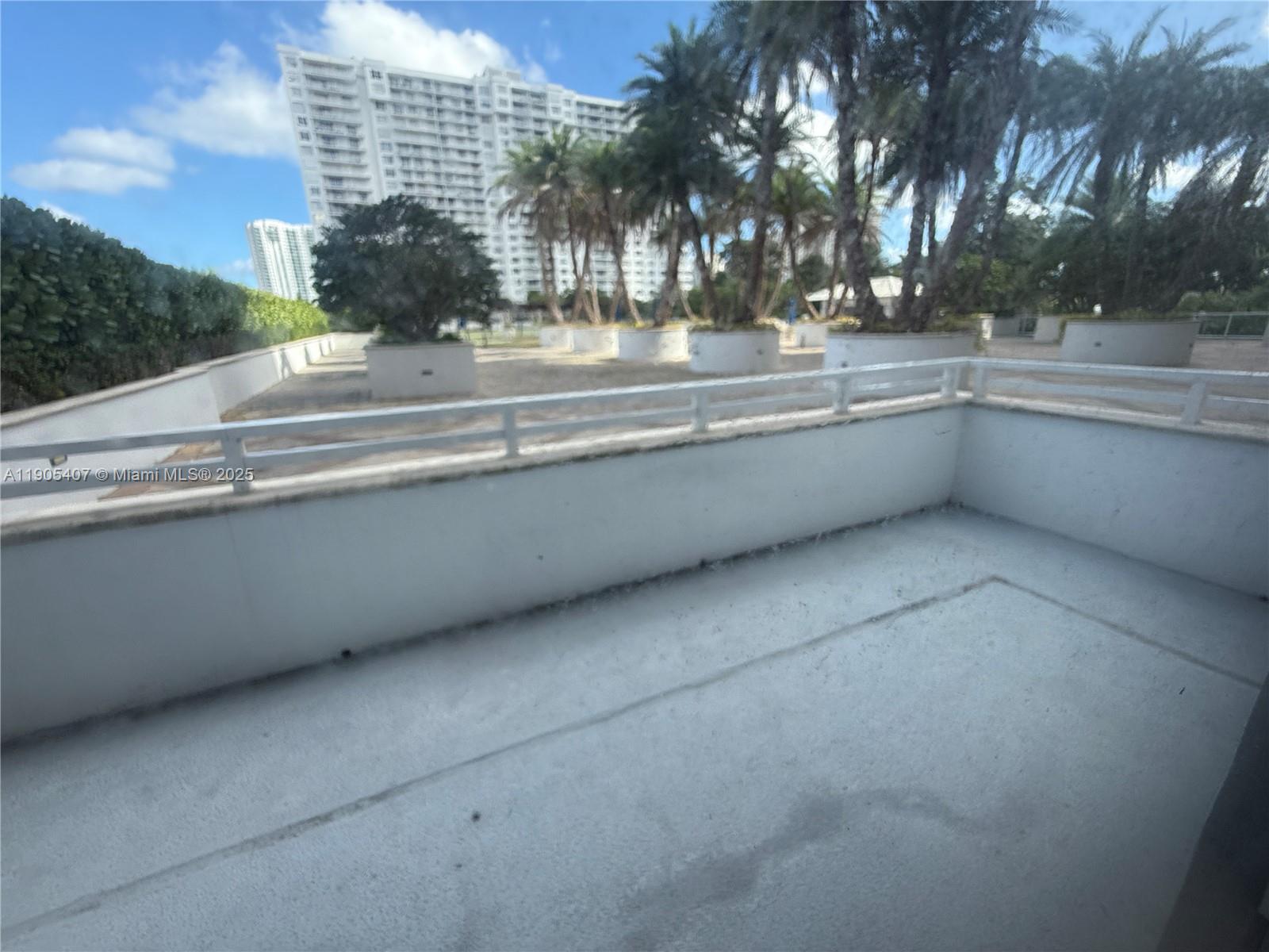 ADMIRALS PORT CONDO EAST - Residential