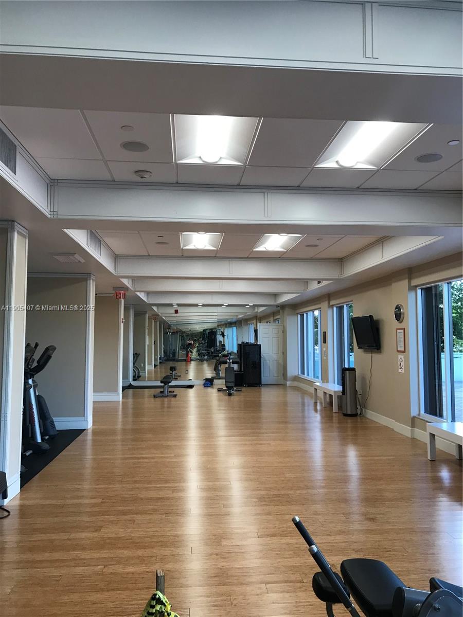 ADMIRALS PORT CONDO EAST - Residential