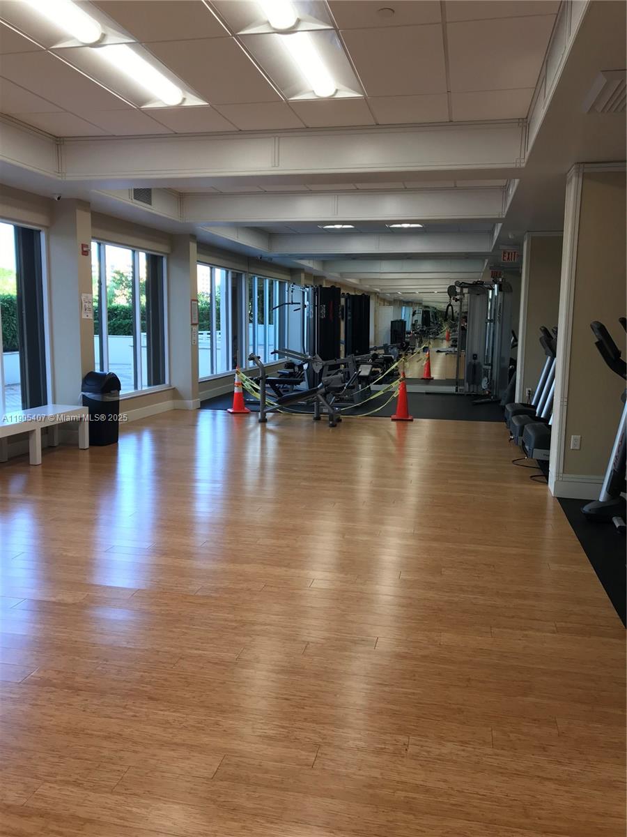 ADMIRALS PORT CONDO EAST - Residential