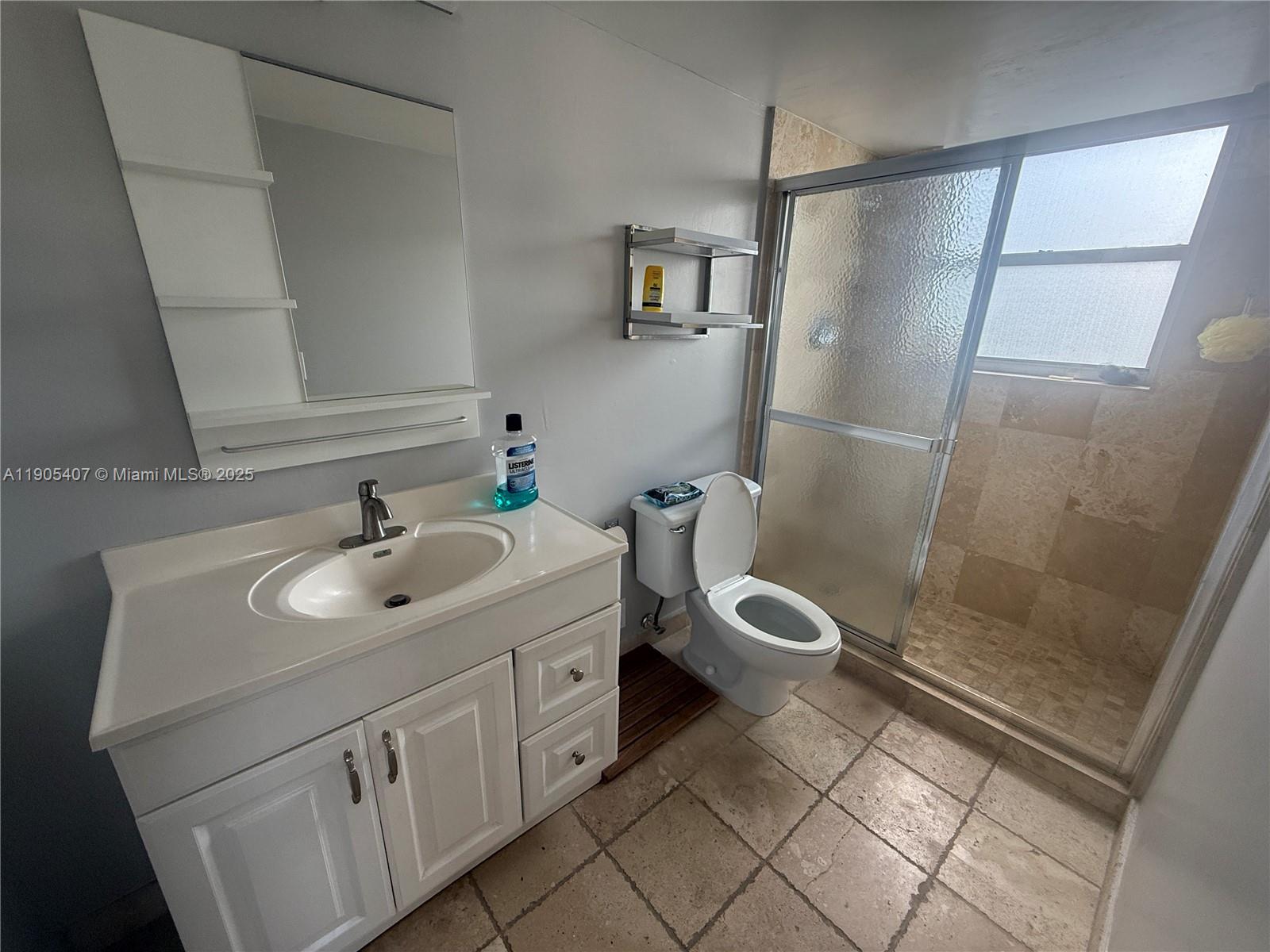 ADMIRALS PORT CONDO EAST - Residential