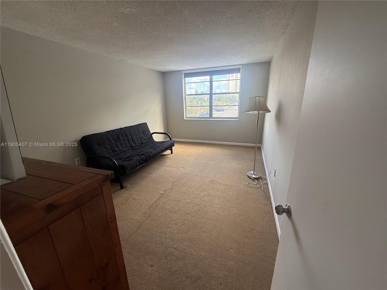 2801 NE 183rd St 202W