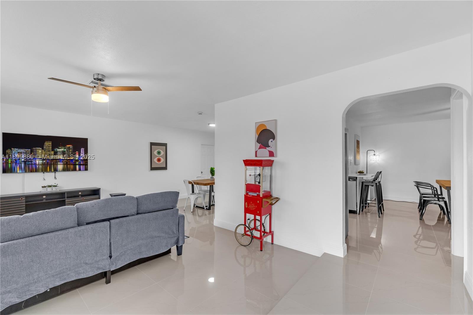 3961 NW 34th Ave