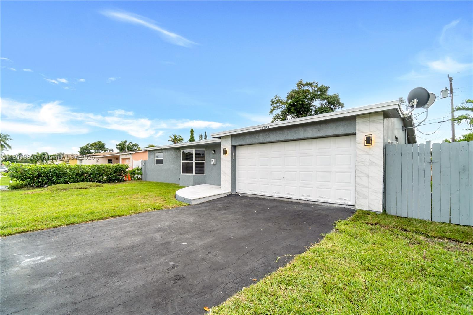 3961 NW 34th Ave