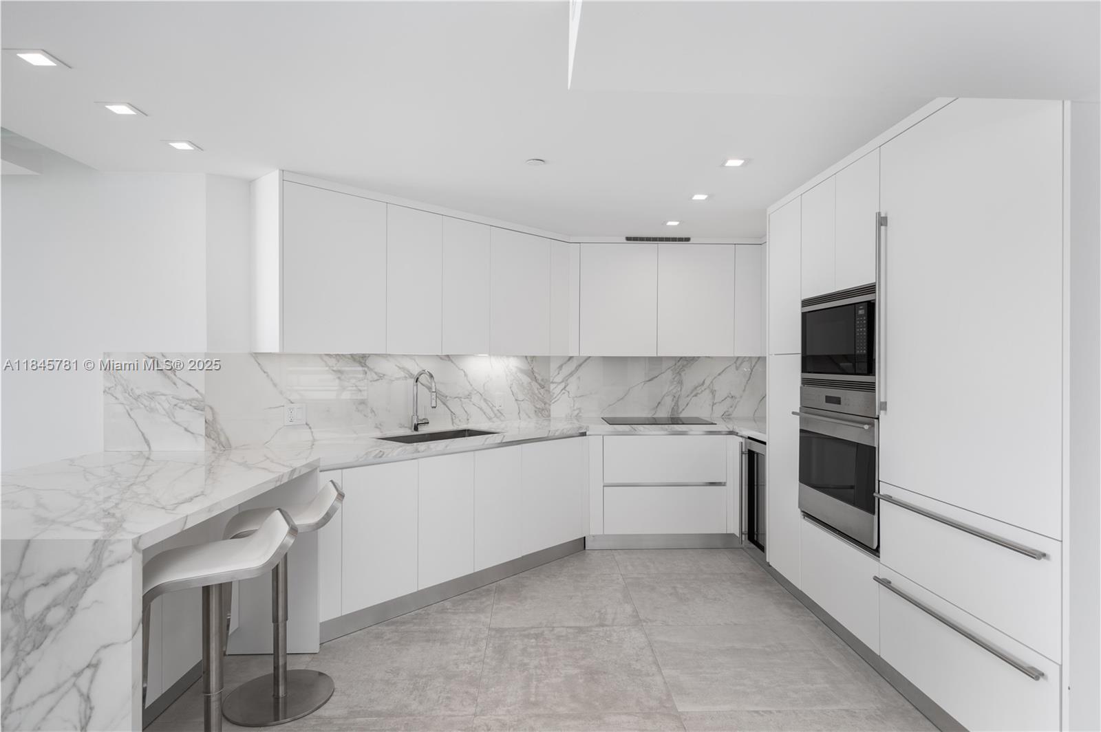 1800 Sunset Harbour Dr 1515