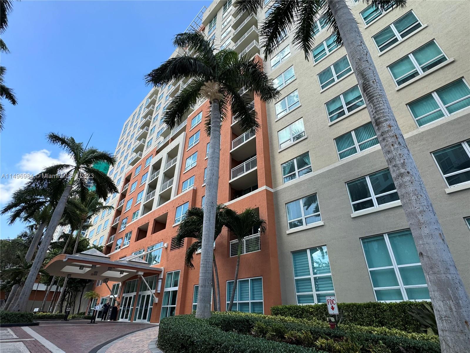 East Edgewater Gem 2BR/2BA Condo with Instant Equity and Low Down Payment
Priced to Sell!
This Spacious 2 BED, 2 FULL BATH condo offers a rare combination of style, location, and affordability. Just 7 minutes from the beach, Wynwood, Brickell, and Downtown.
Financing of this unit is Approved for low or No Downpayment! *Call me for Details *Borrowers must qualify. Additional restrictions may apply.
Location: Prime spot in East Edgewater, close to beaches, cultural hotspots, and dining.
Finance: Possibility to buy with 3% down payment.
Amenities: pool, jacuzzi, gym, co-working space in front of Waterfront park with sports facilities and playgrounds.