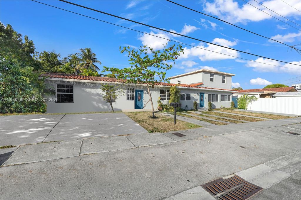 Photo of 11021 SW 4th St, Sweetwater, FL 33174 (MLS # A11959599)