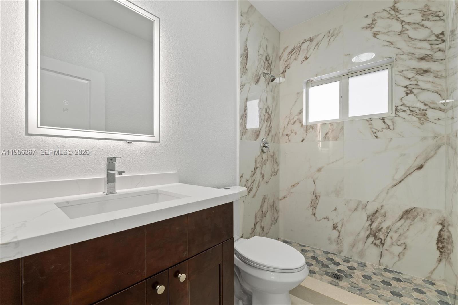 22ND AVE HEIGHTS - Residential