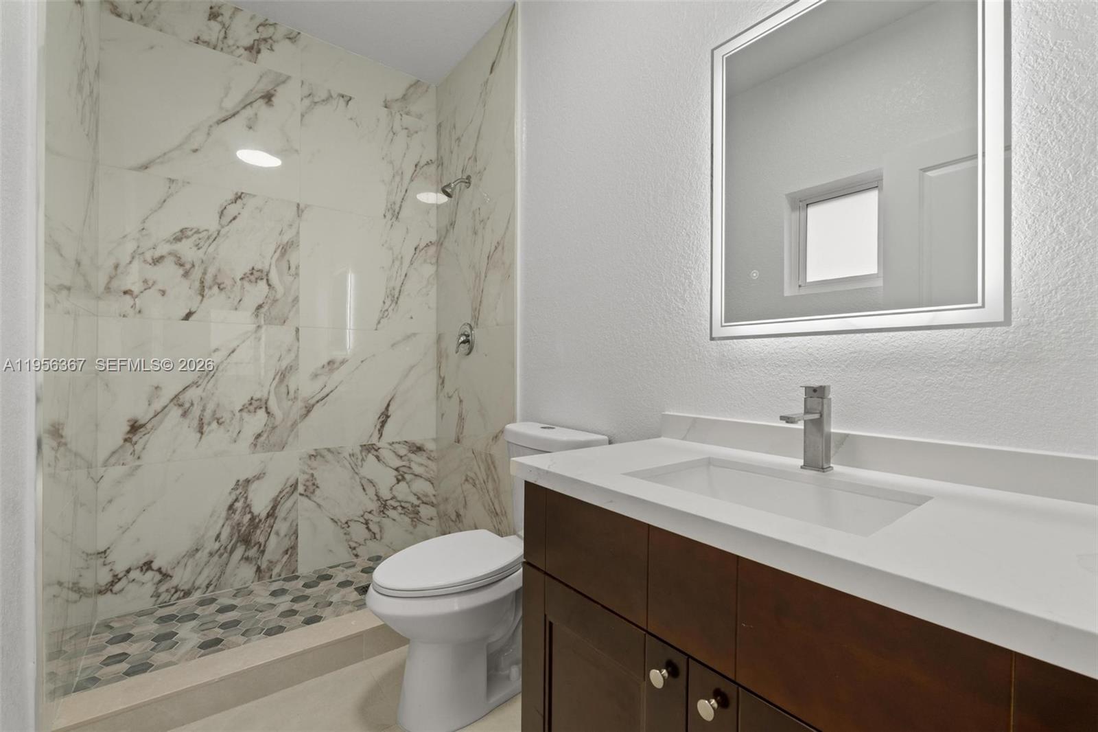 22ND AVE HEIGHTS - Residential