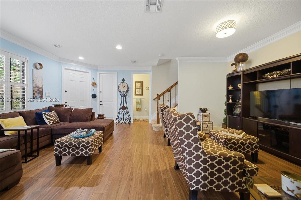 SUNBURST PROPERTIES DEVEL - Residential