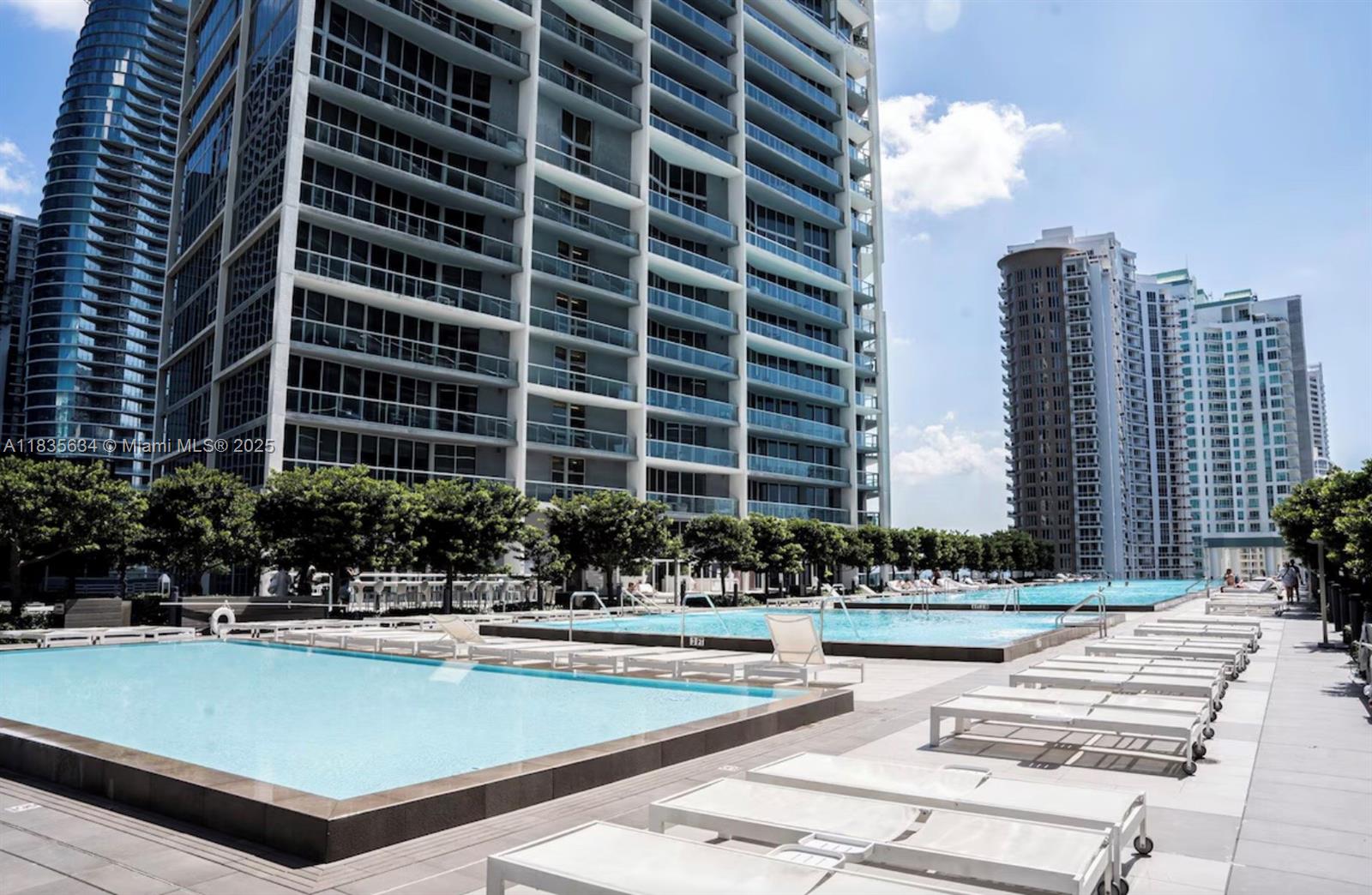 ICON BRICKELL CONDO NO 3 - Residential
