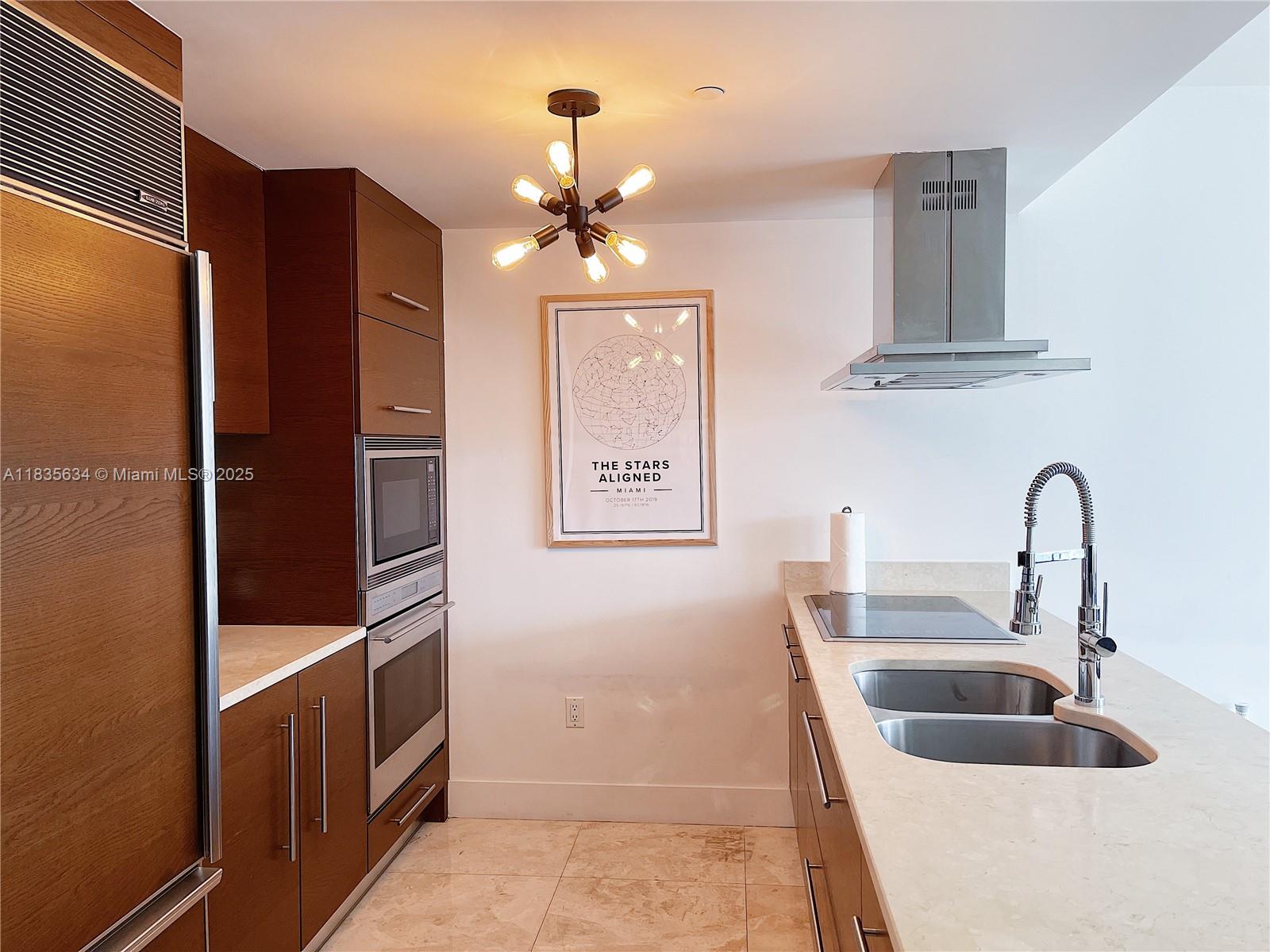 ICON BRICKELL CONDO NO 3 - Residential