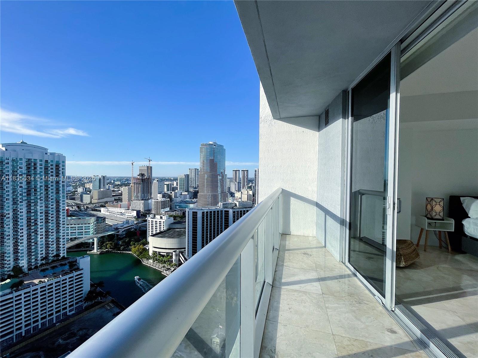 ICON BRICKELL CONDO NO 3 - Residential
