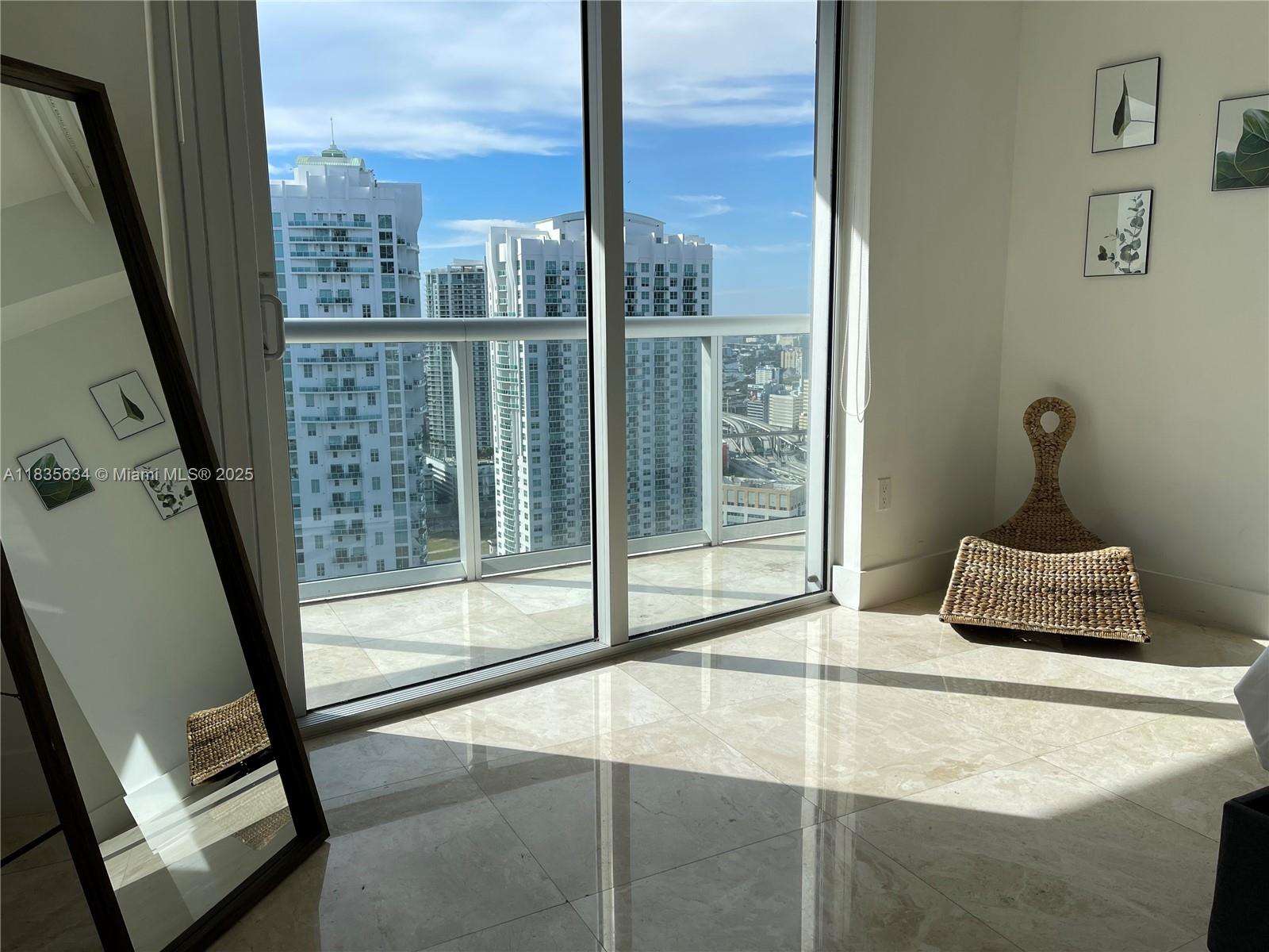 ICON BRICKELL CONDO NO 3 - Residential