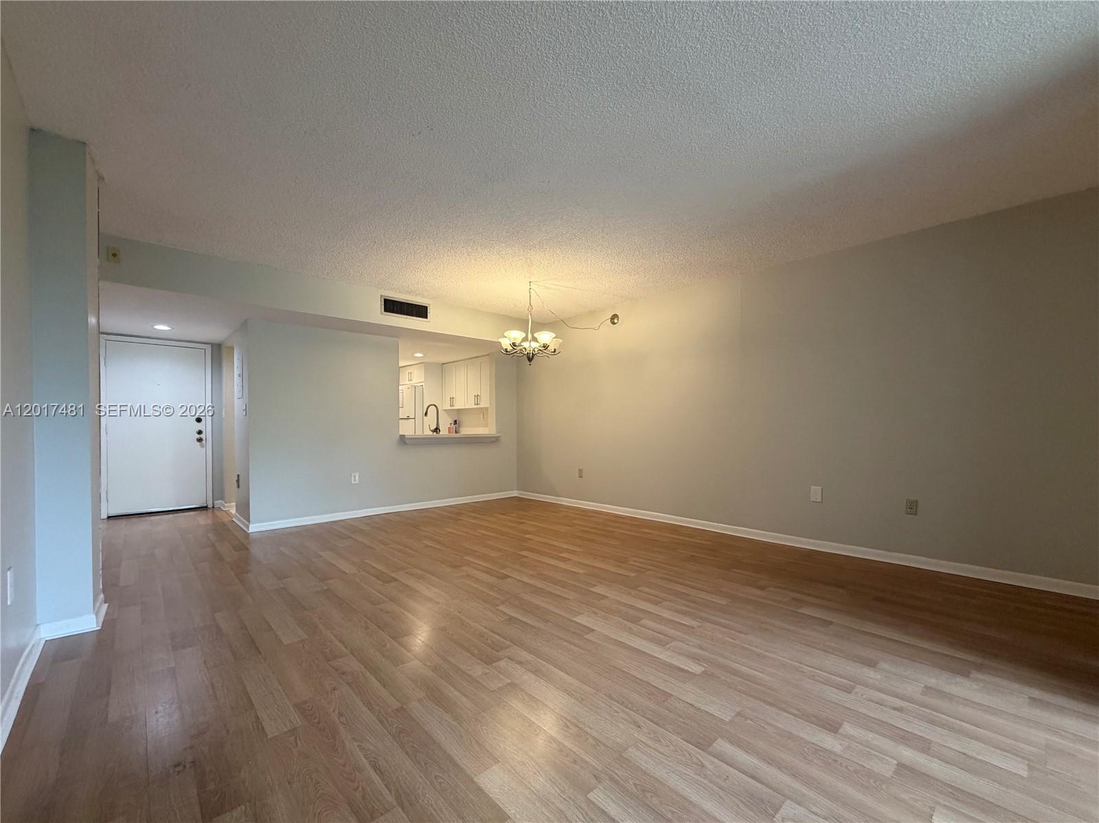 THE HORIZONS CONDO #4 - Residential Lease