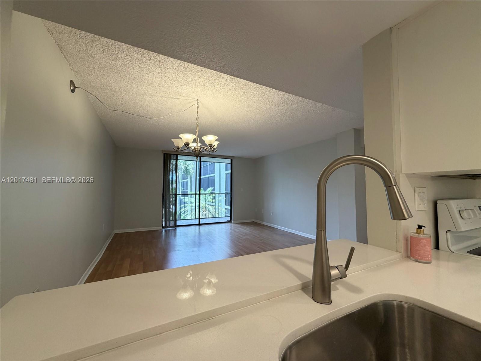 THE HORIZONS CONDO #4 - Residential Lease