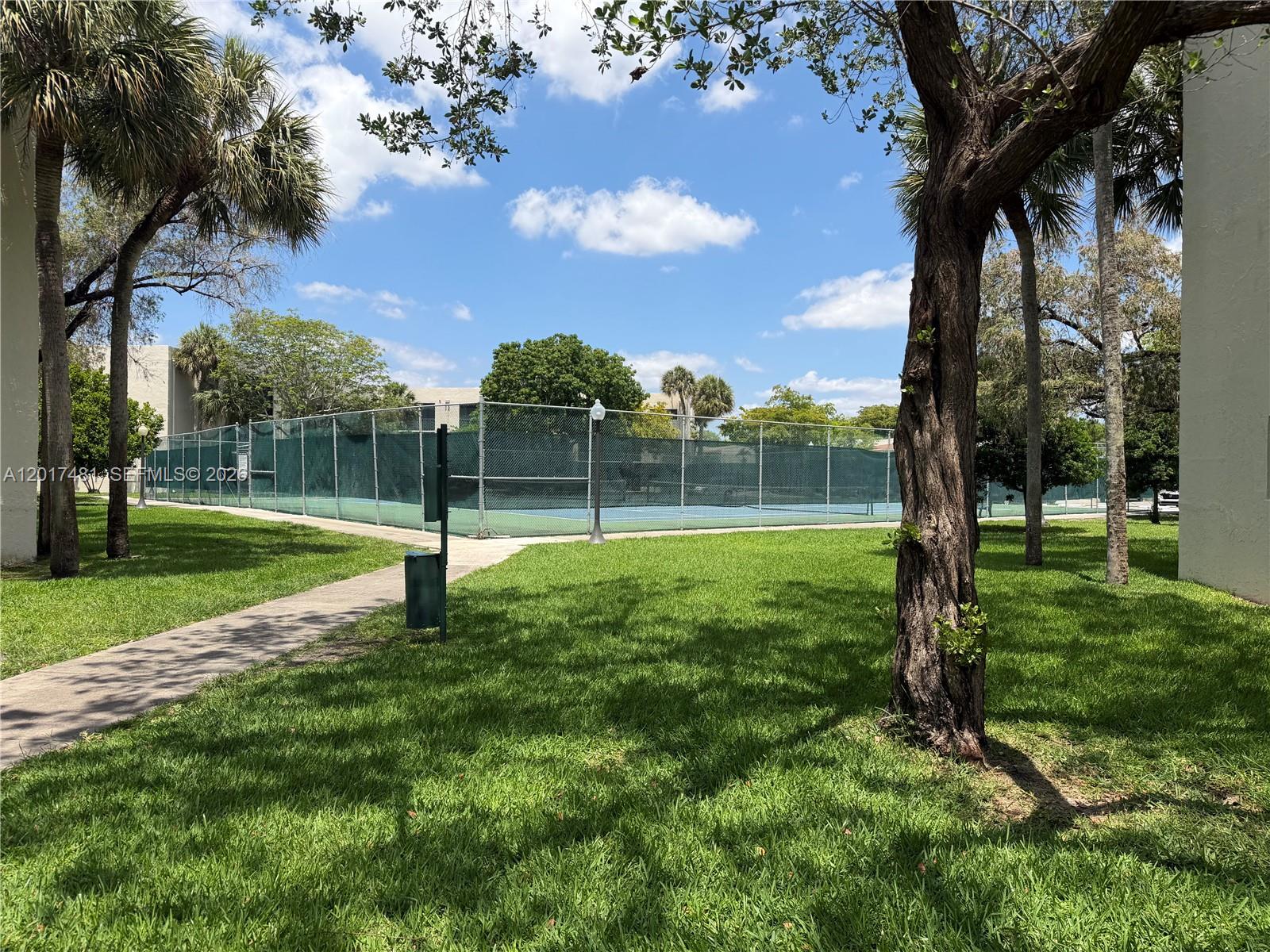 THE HORIZONS CONDO #4 - Residential Lease