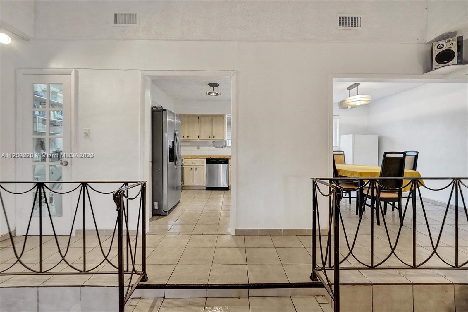Photo 13 of 40 of 1510 Marseille Dr house