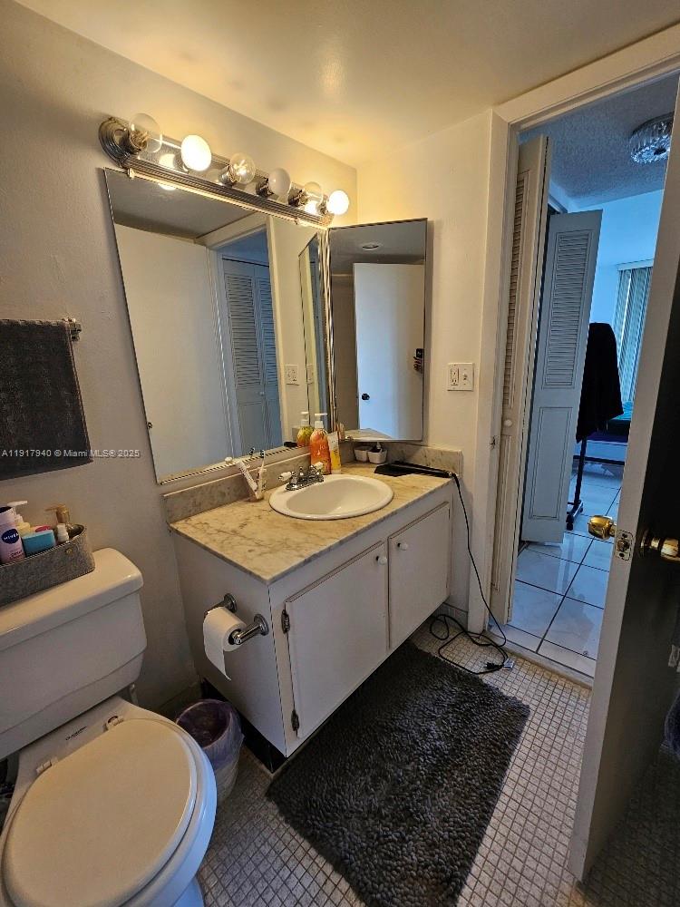 WILSHIRE CONDO - Residential