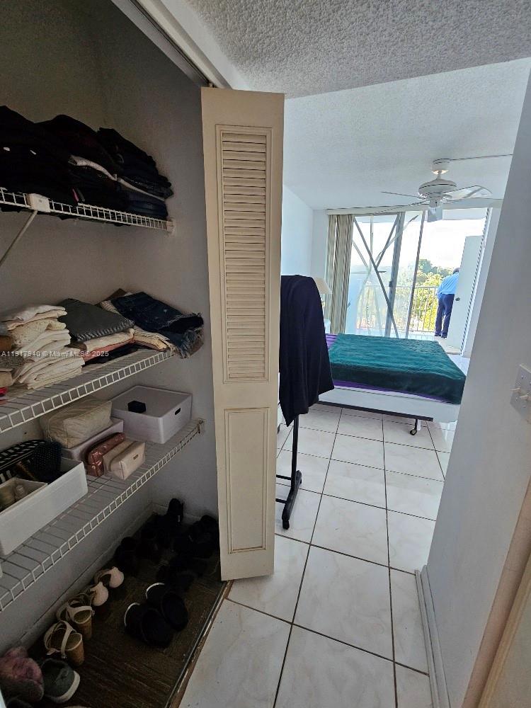 WILSHIRE CONDO - Residential