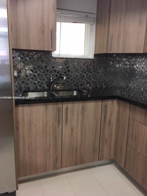 LAS VISTAS AT DORAL CONDO - Residential