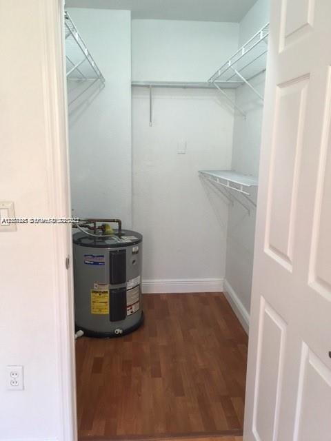 LAS VISTAS AT DORAL CONDO - Residential