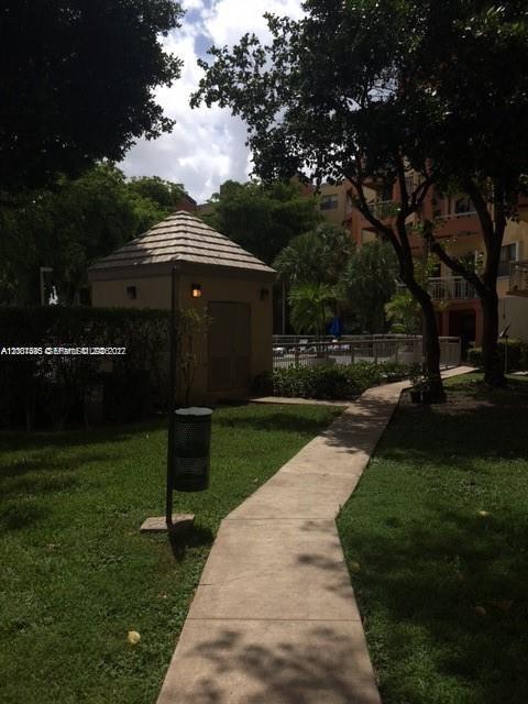 LAS VISTAS AT DORAL CONDO - Residential