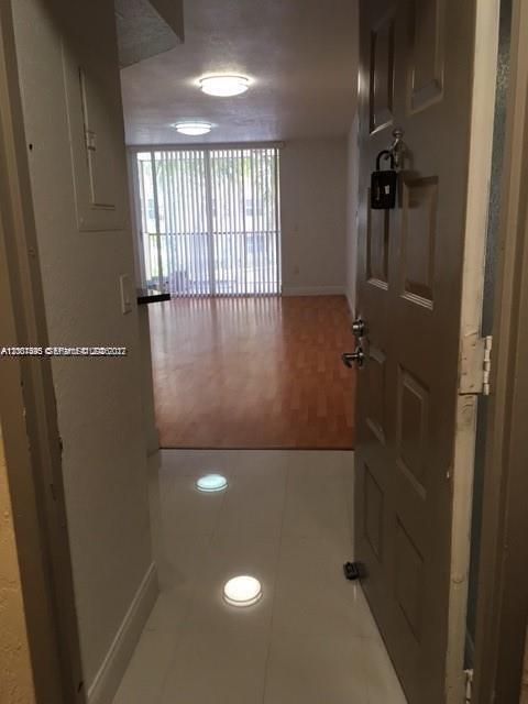 LAS VISTAS AT DORAL CONDO - Residential