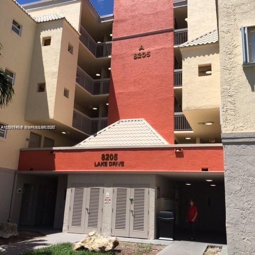 Updated 1/1 unit with pool view, centrally located near major highways, Dolphin Mall, and International Mall. Features include a modern kitchen with granite countertops and stainless steel appliances, an updated bathroom, and laminate/tile flooring throughout. Located in a gated, full-amenity community offering pools, a fully equipped business center, fitness center, racquetball court, and tennis courts. Conveniently close to top-rated A+ schools. Easy highway access and just minutes from Downtown Doral. Currently leased at $2,000/month through September 30, 2026, an excellent opportunity for investors.