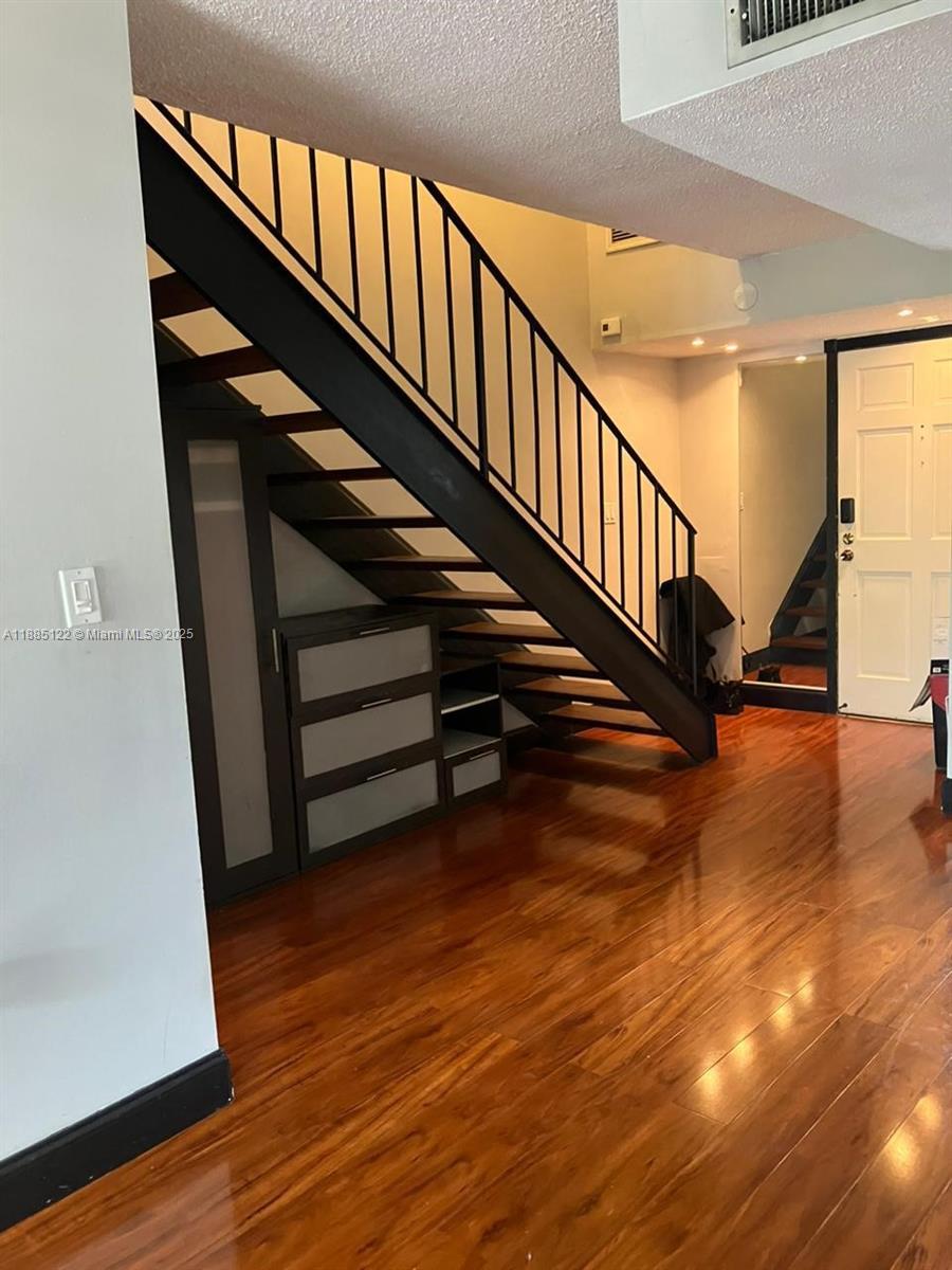 THE BEACH CLUB FONTAINEBL - Residential