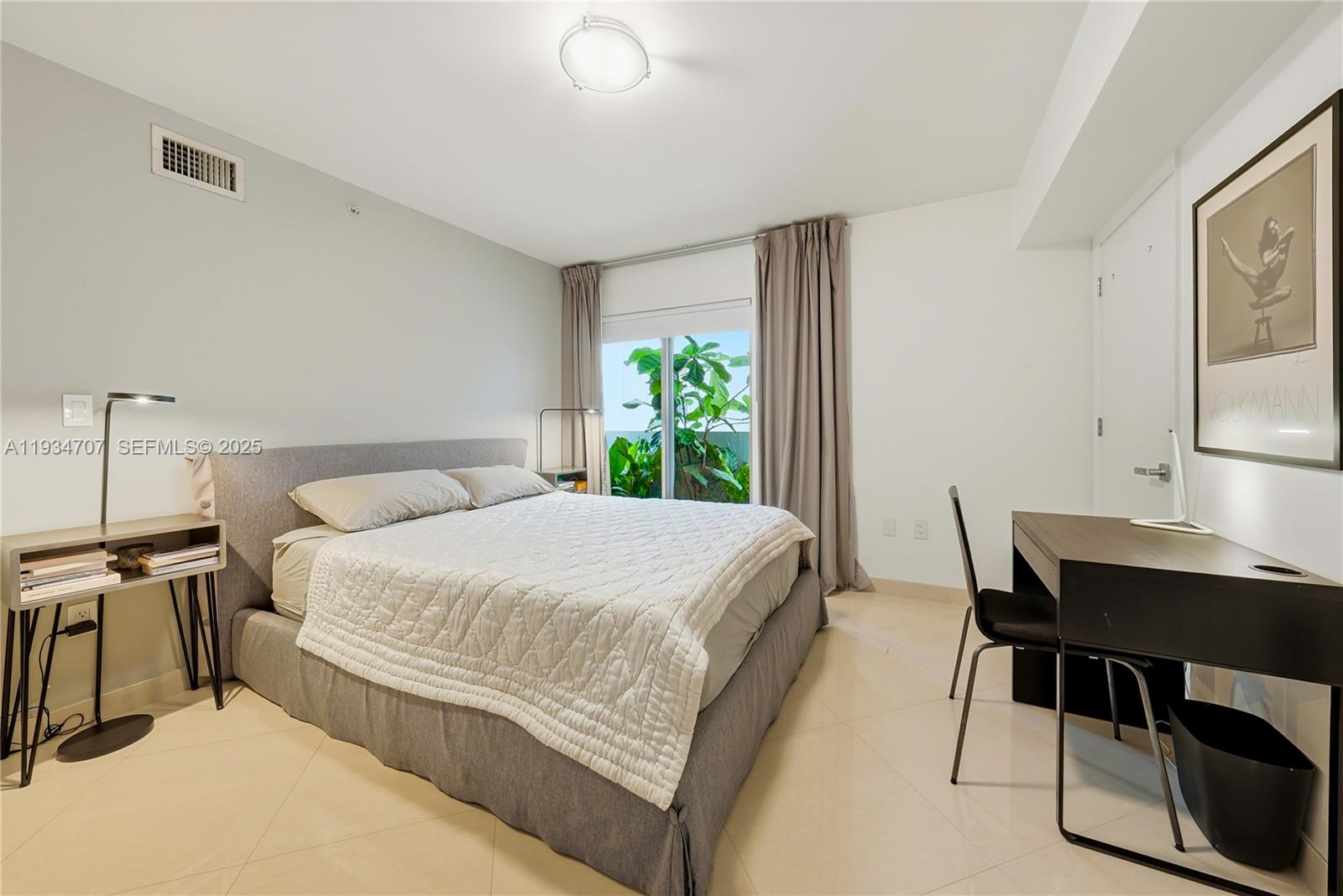 THE DANTON CONDO - Residential