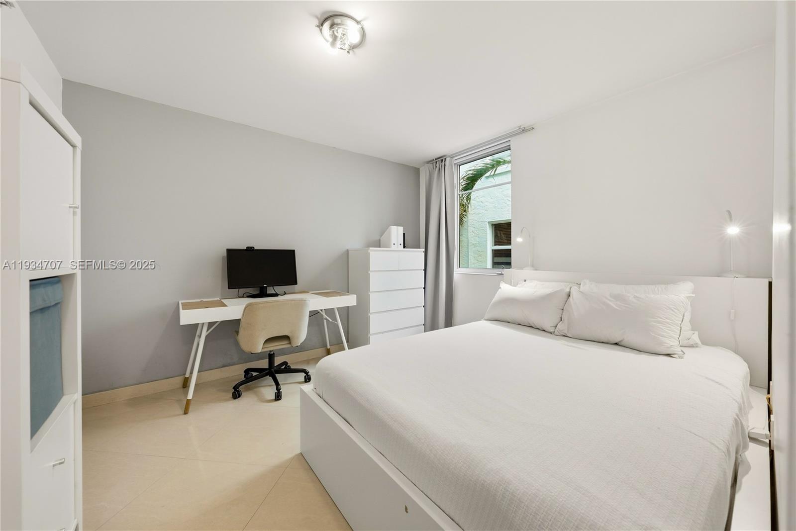 THE DANTON CONDO - Residential