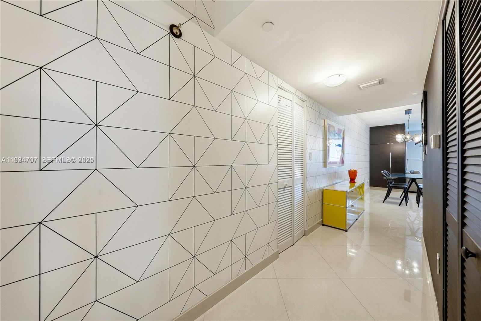 THE DANTON CONDO - Residential