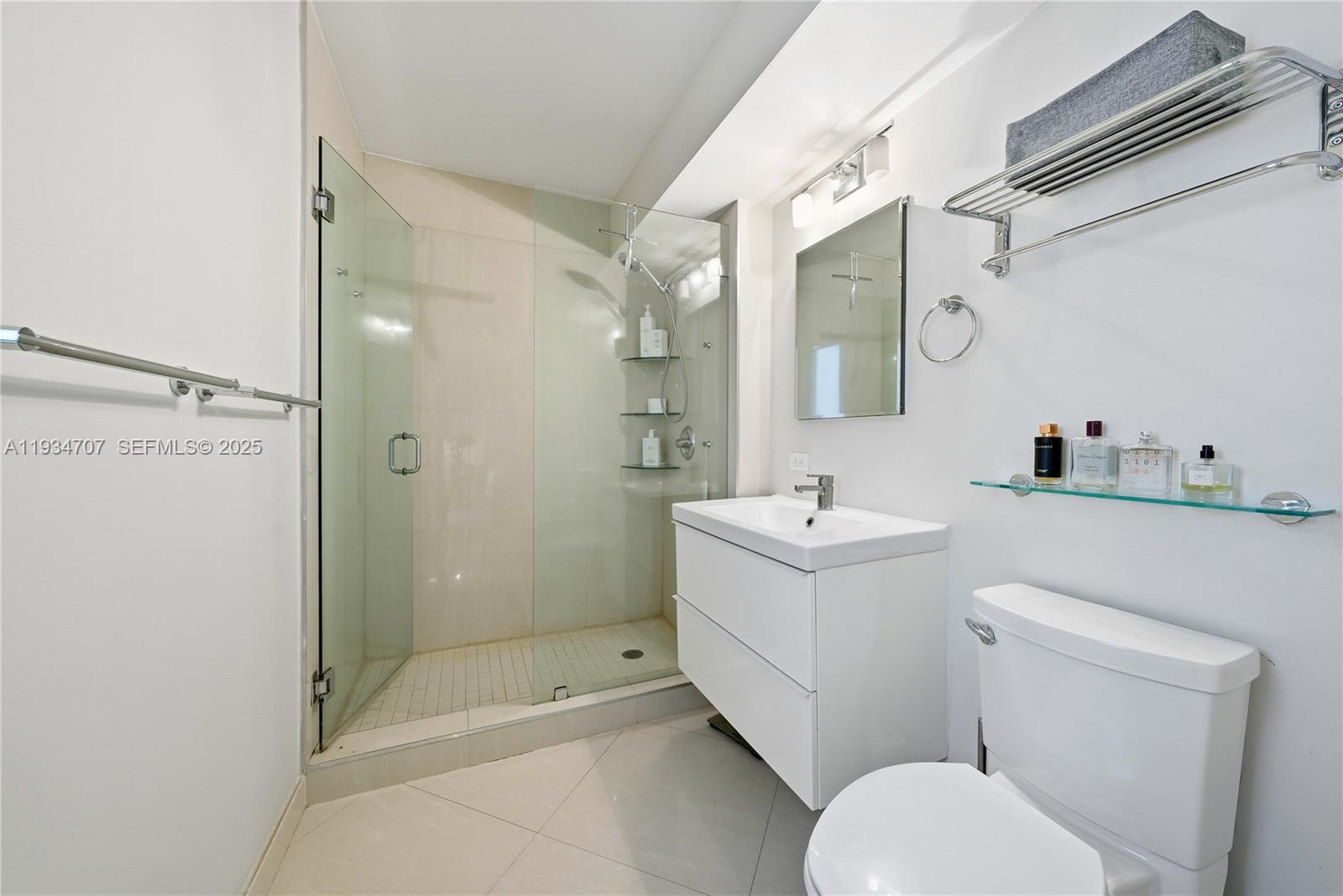 THE DANTON CONDO - Residential