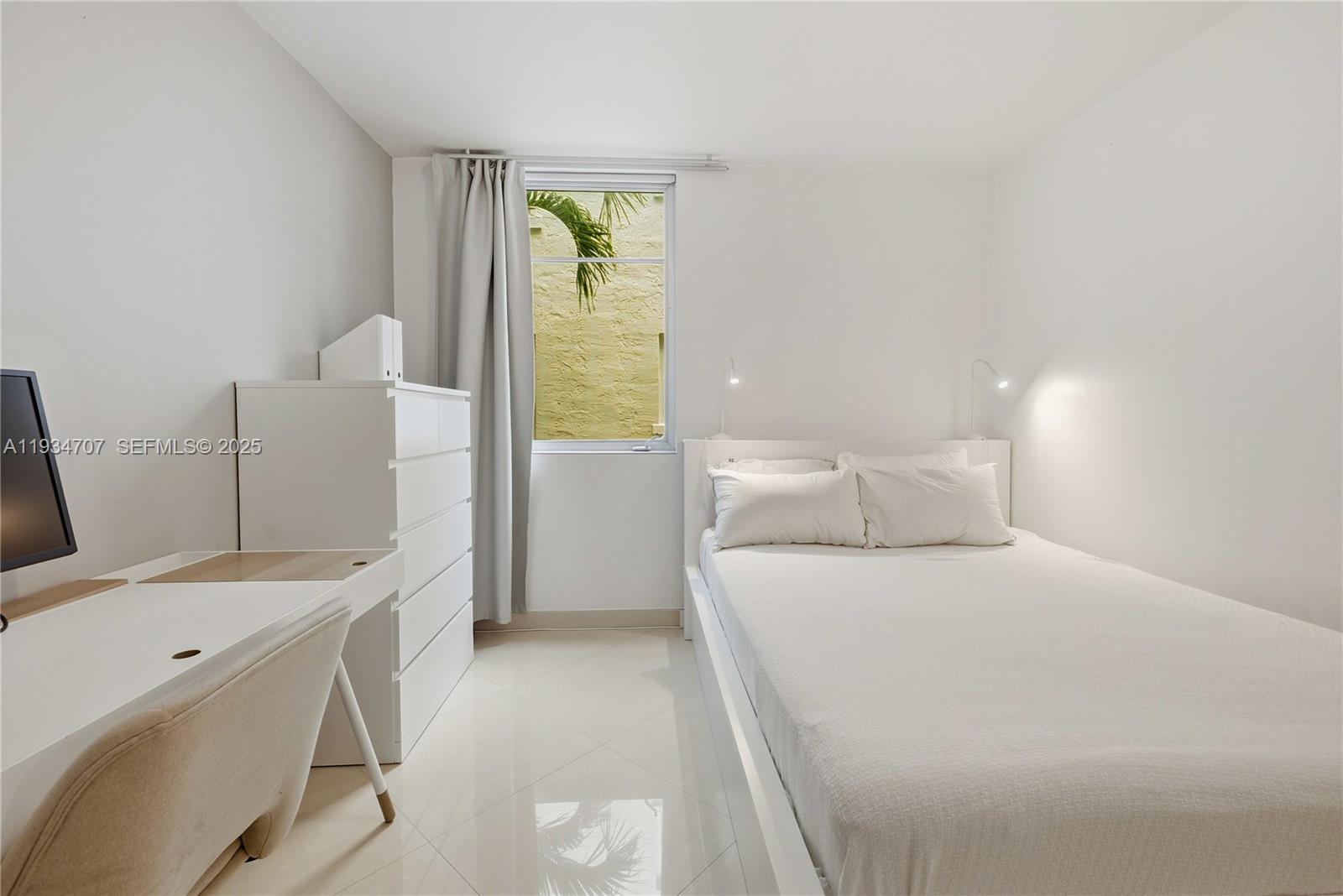 THE DANTON CONDO - Residential