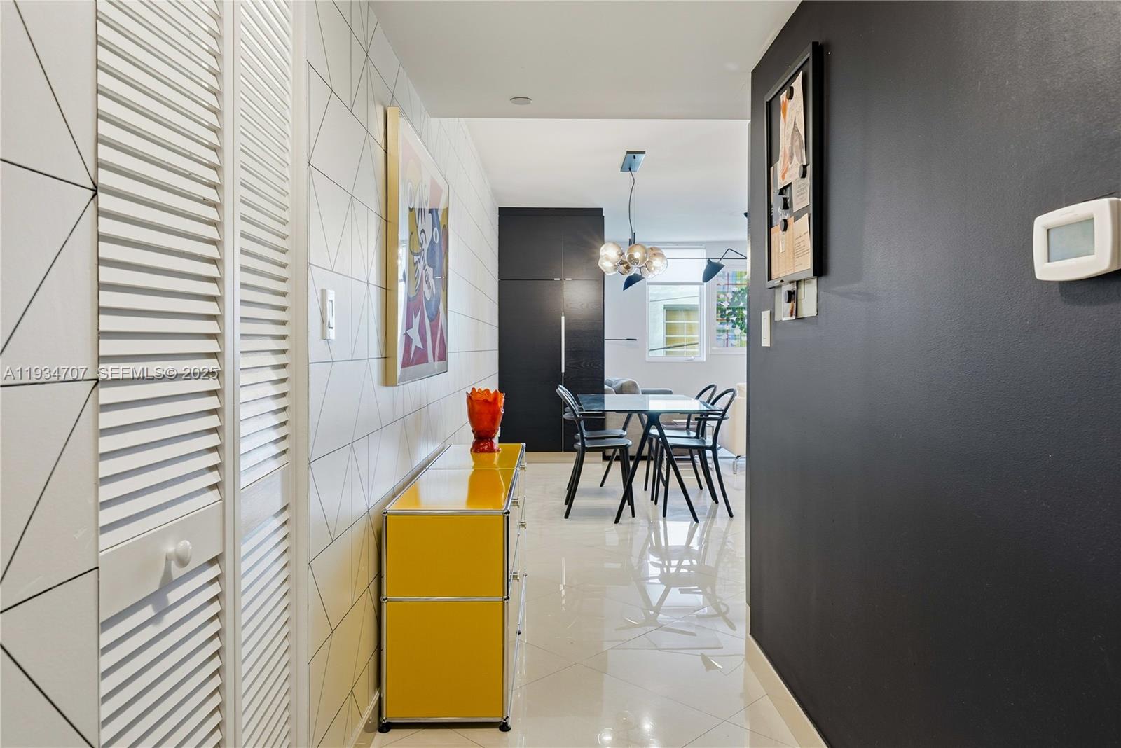 THE DANTON CONDO - Residential