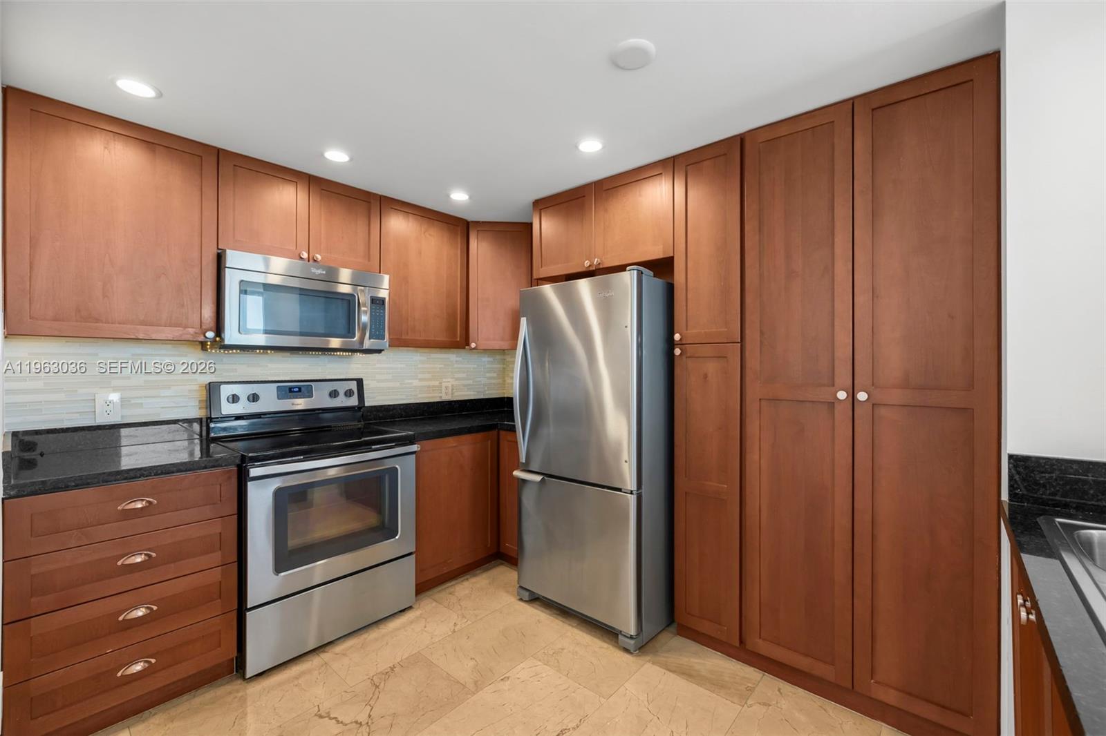 1401 SW 22nd St 1401